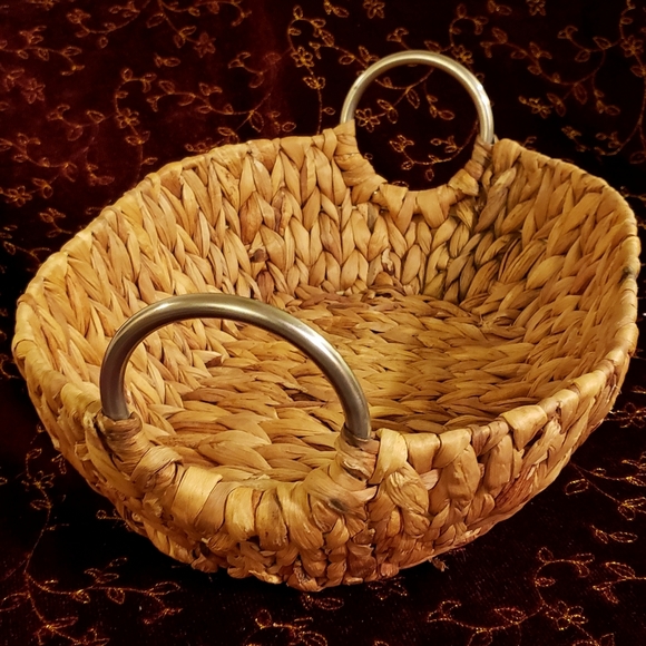 rustic Other - Oval Woven Seagrass Basket with Metal Handles